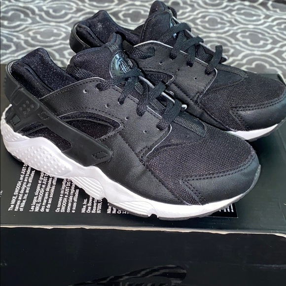 nike huarache size 1.5